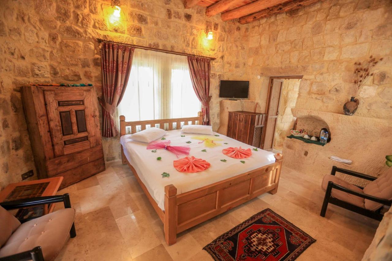Abu Hayat Cave Suites Ortahisar Exterior foto